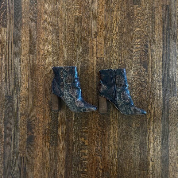 snake skin boots - Picture 1 of 2